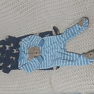 Bundle baby pajamas footies